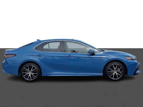 Used 2024 Toyota Camry SE image 7