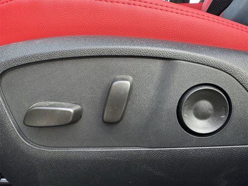 New 2026 Chevrolet Equinox EV RS image 39