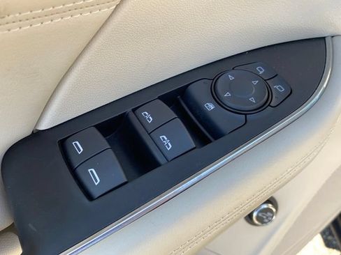 Certified 2023 Buick Envision Preferred AWD/4WD image 17