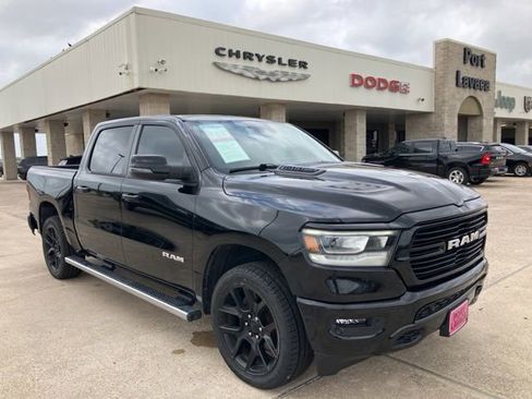 Used 2024 RAM 1500 Laramie AWD/4WD image 7