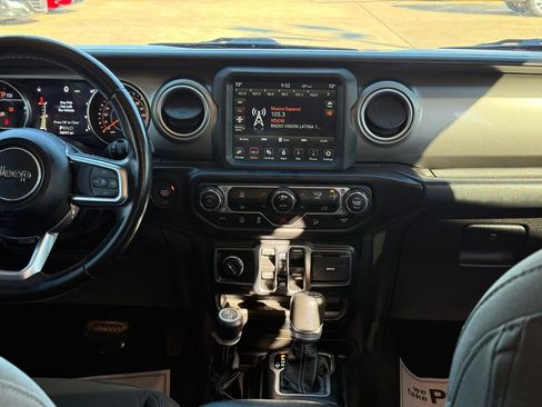 Used 2020 Jeep Wrangler Unlimited Sahara w/ Uconnect 4C Nav & Sound Group image 18