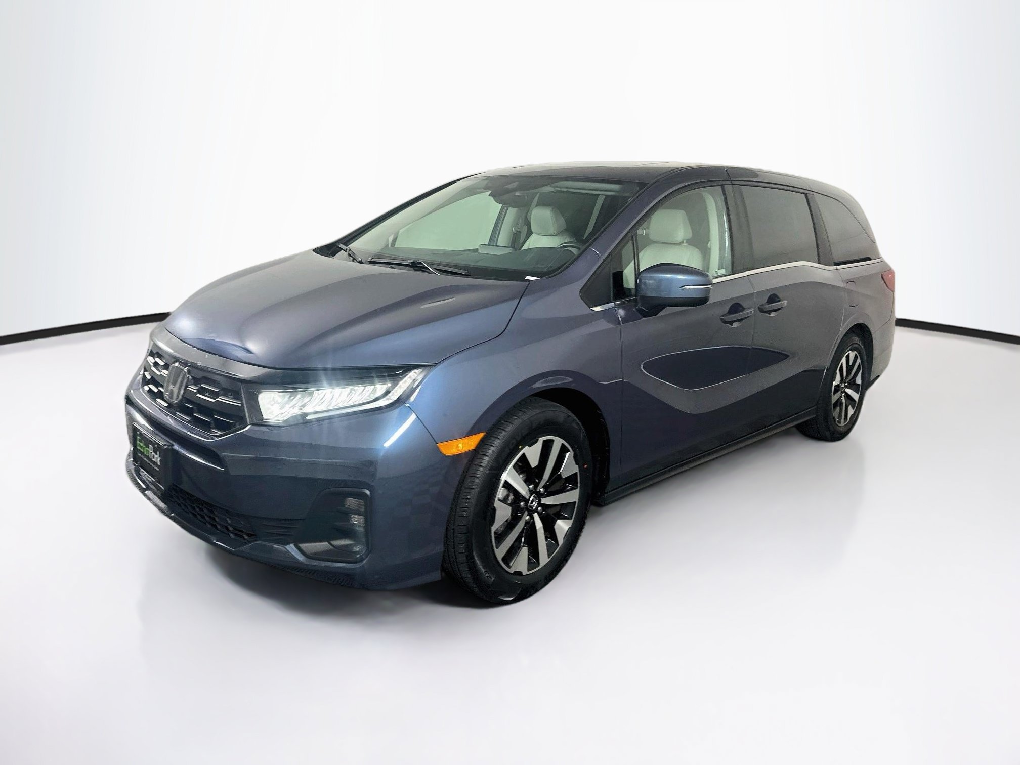 Used 2025 Honda Odyssey EX-L image 3