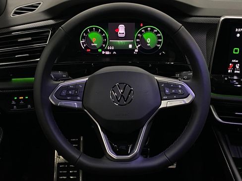 New 2026 Volkswagen Atlas Cross Sport SEL Premium R-Line image 16