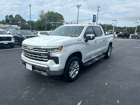 New 2026 Chevrolet Silverado 1500 LTZ w/ LTZ Premium Package AWD/4WD image 18