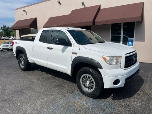 Used 2012 Toyota Tundra 4x4 Double Cab image 3