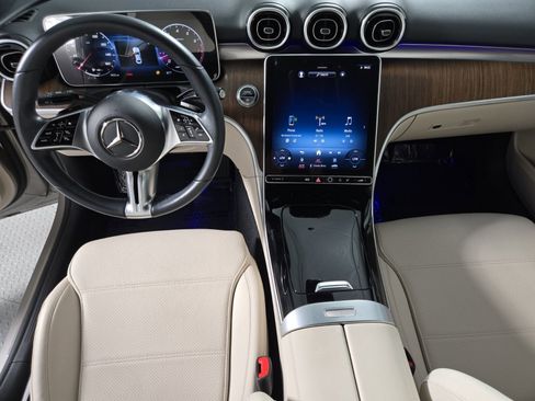 Used 2022 Mercedes-Benz C 300 Sedan image 4