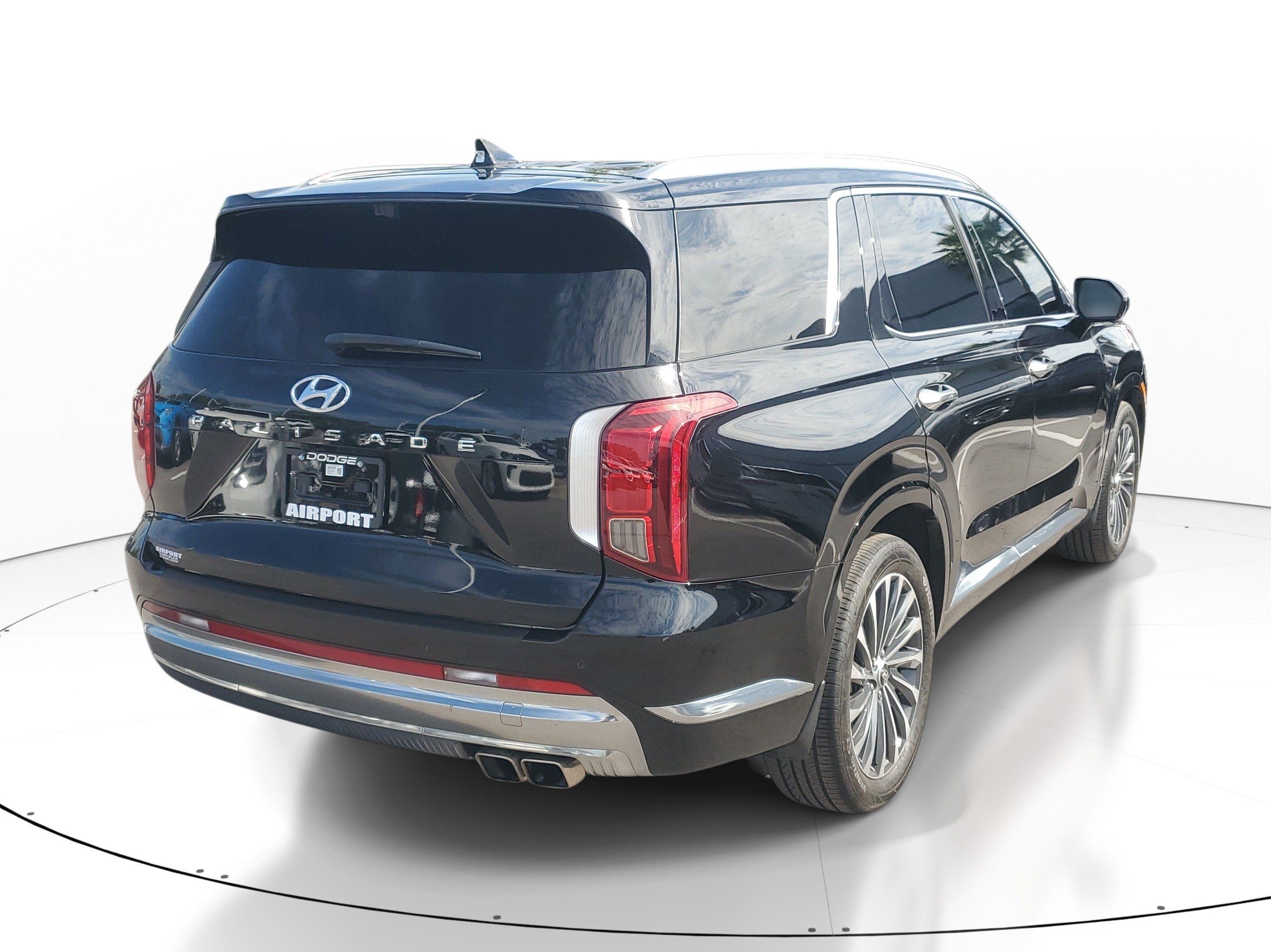 Used 2025 Hyundai Palisade Calligraphy FWD image 6