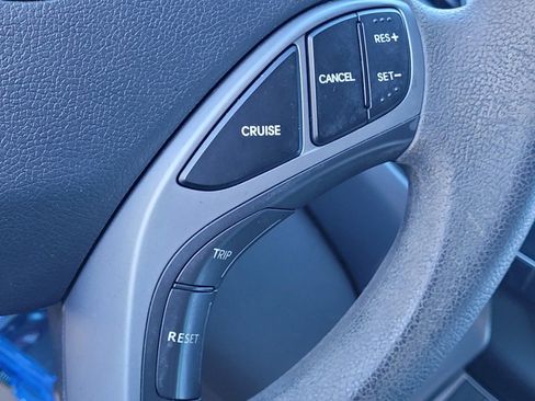 Used 2016 Hyundai Elantra SE image 30