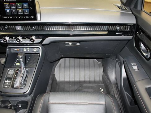 Used 2025 Honda CR-V Sport Touring image 32