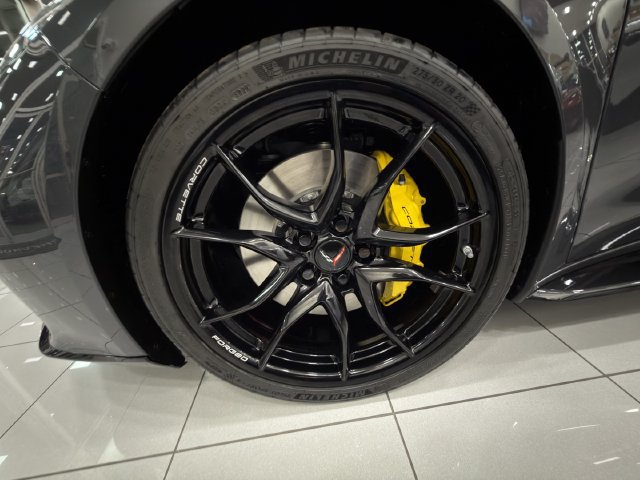New 2027 Chevrolet Corvette Grand Sport w/ Z52 Sport Performance Package RWD image 7
