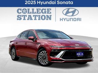 Used 2025 Hyundai Sonata Limited FWD video 1