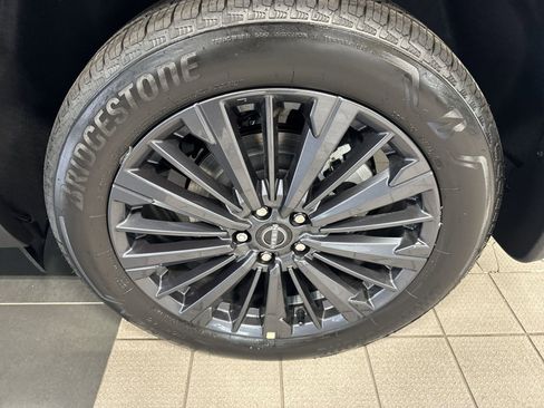 New 2026 Nissan Pathfinder SL AWD/4WD image 12