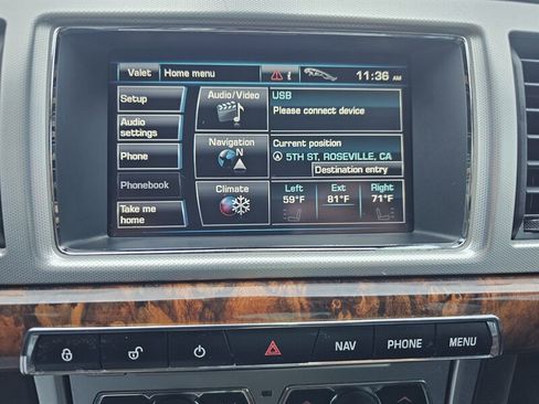 Used 2013 Jaguar XF image 32