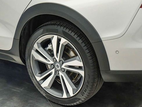 Certified 2025 Volvo V60 B5 Cross Country Plus AWD/4WD image 11