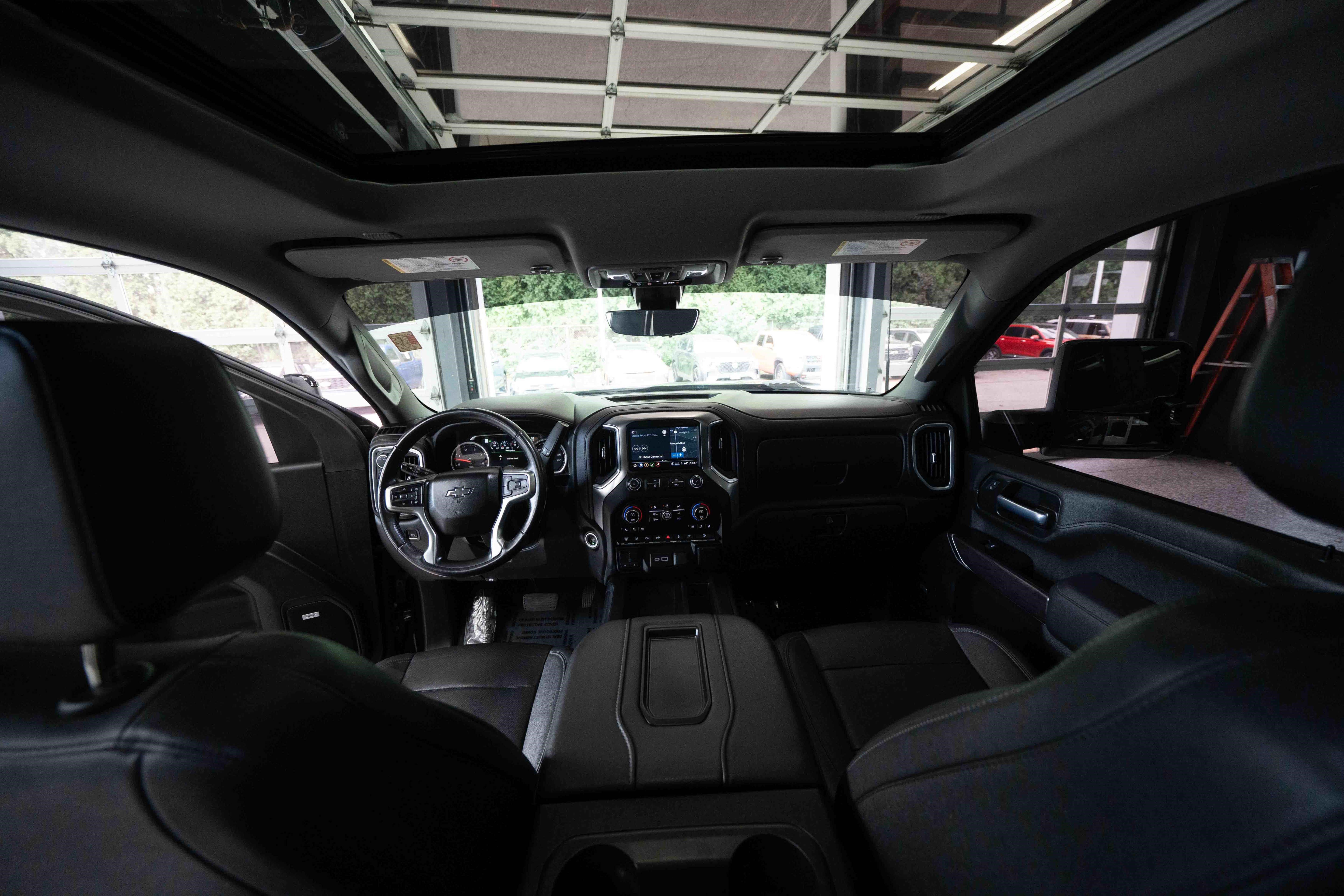 Used 2022 Chevrolet Silverado 2500 LTZ w/ LTZ Plus Package AWD/4WD image 19