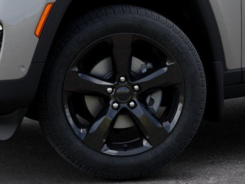 New 2025 Jeep Grand Cherokee Limited w/ Luxury Tech Group II AWD/4WD image 38