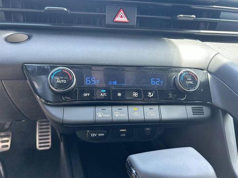 New 2026 Hyundai Elantra Sport FWD image 24