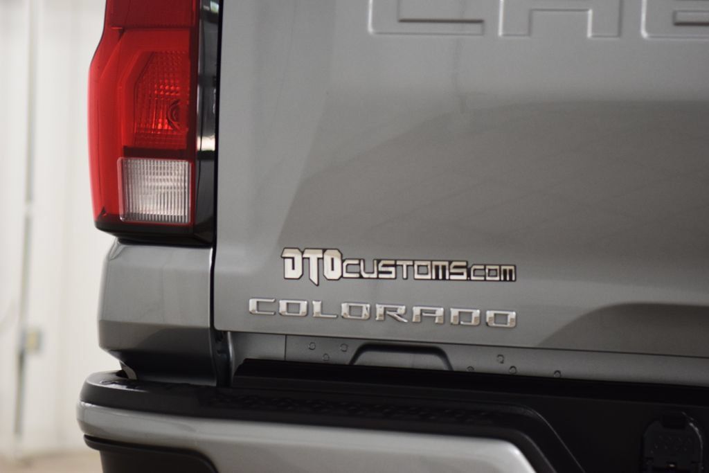 Used 2024 Chevrolet Colorado LT w/ LT Convenience Package III AWD/4WD image 22