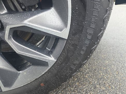 Used 2020 Chevrolet Silverado 1500 RST image 13