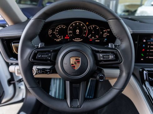 Certified 2026 Porsche Panamera 4 AWD/4WD image 29