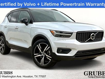 Used 2022 Volvo XC40 T5 R-Design