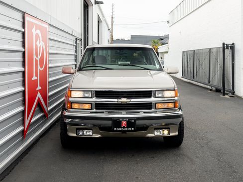 Used 1998 Chevrolet Silverado 2500 4x4 Extended Cab w/ Preferred Equipment Group 2 image 36