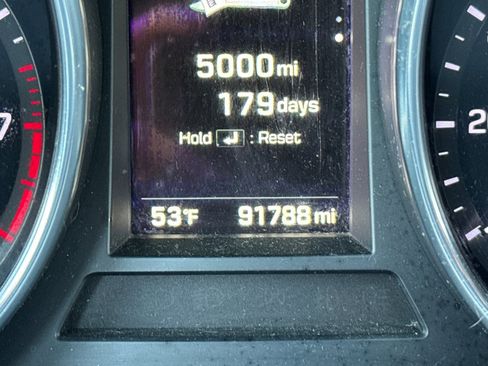 Used 2017 Hyundai Santa Fe Sport w/ 2.4L Tech Package 04 image 21