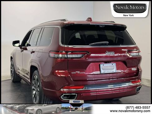Used 2022 Jeep Grand Cherokee L Overland w/ Luxury Tech Group IV AWD/4WD image 8