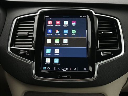 Used 2023 Volvo XC90 T8 Plus image 20