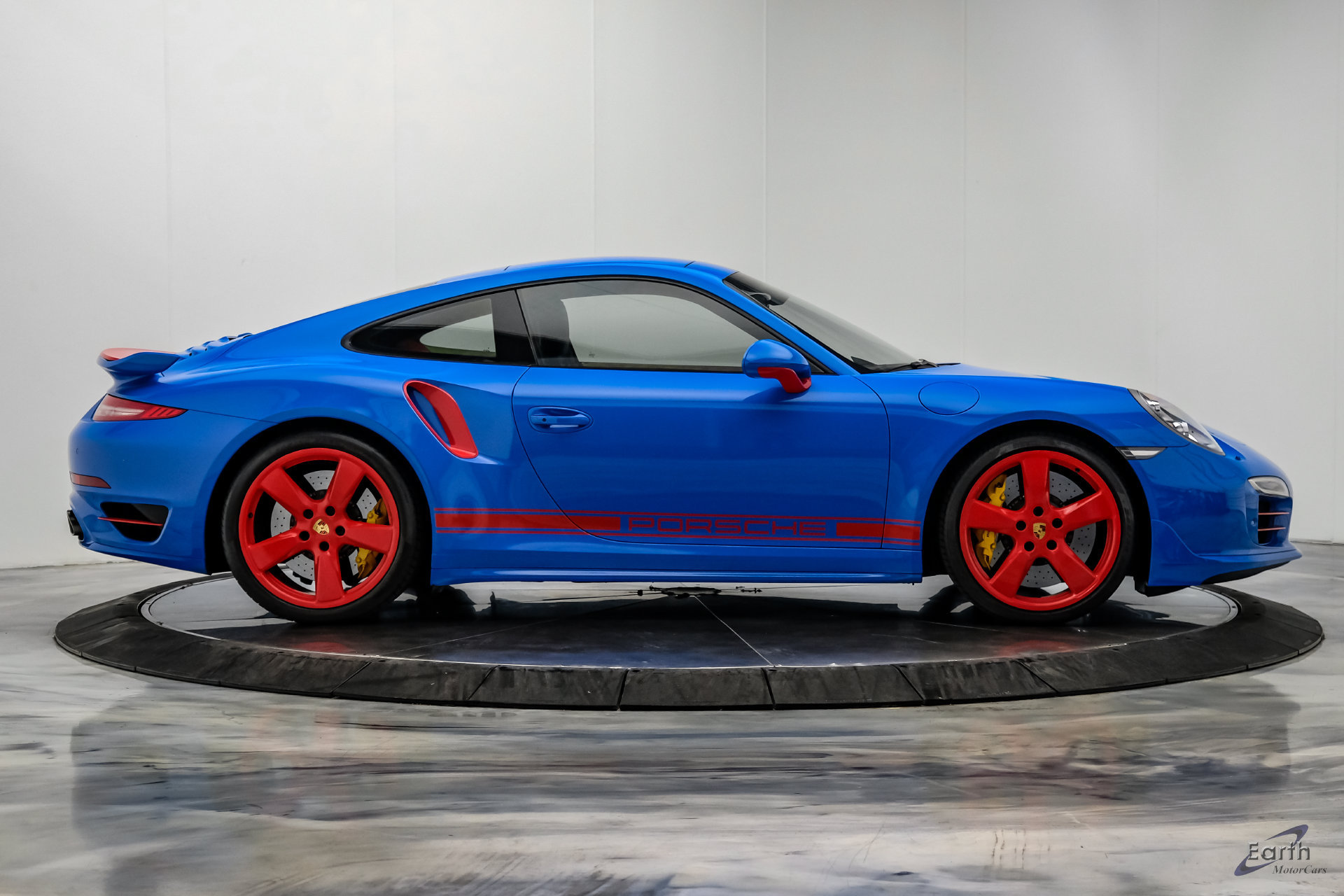 Used 2016 Porsche 911 Turbo S AWD/4WD image 25