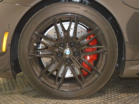 Used 2025 BMW M5 w/ Carbon Package image 11