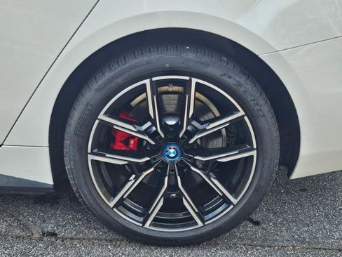 Used 2023 BMW i4 eDrive40 w/ M Sport Package image 16