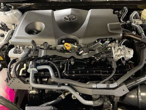 Certified 2025 Toyota Camry SE image 17