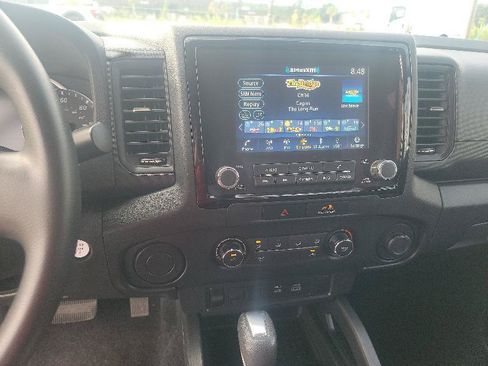 Used 2022 Nissan Frontier S RWD image 15