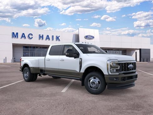 New 2026 Ford F350 King Ranch w/ FX4 Off-Road Package AWD/4WD image 7