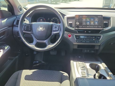 Used 2024 Honda Ridgeline Sport image 16