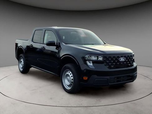 New 2026 Ford Maverick XL image 14