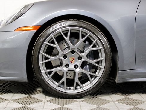 Used 2025 Porsche 911 Carrera image 40