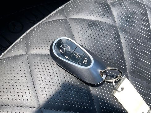 Used 2025 Mercedes-Benz S 580 4MATIC Sedan image 14