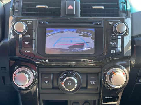 Used 2018 Toyota 4Runner TRD Off-Road Premium image 29