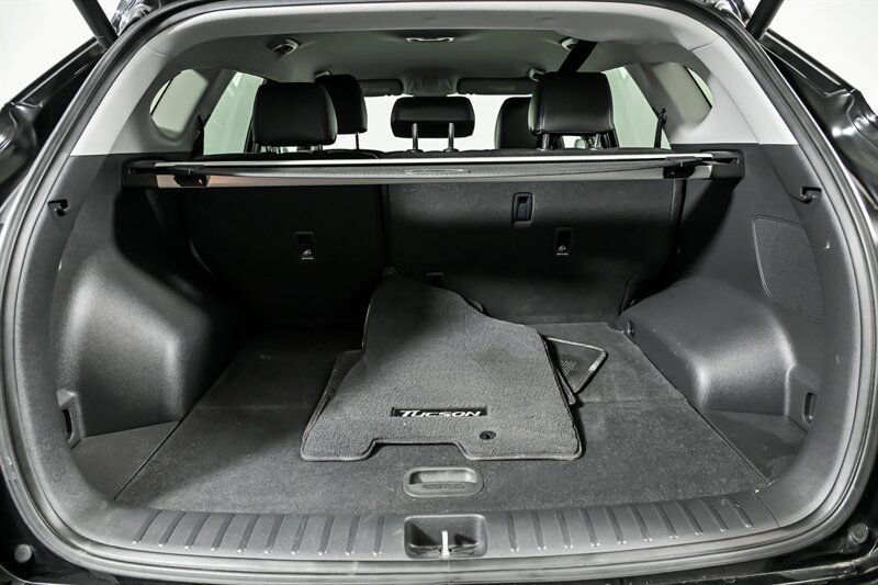Used 2020 Hyundai Tucson Limited AWD/4WD image 11