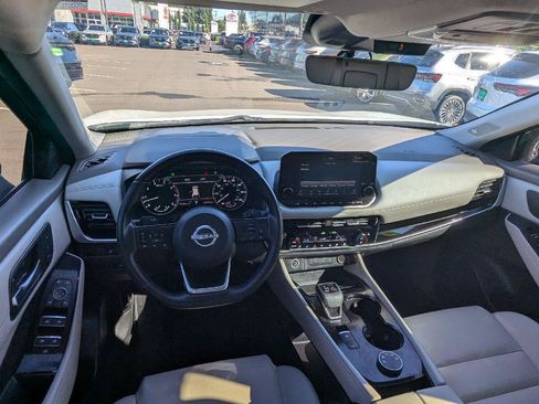 Used 2023 Nissan Rogue SL w/ SL Premium Package AWD/4WD image 16