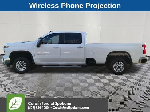 Used 2025 Chevrolet Silverado 2500 LT image 8