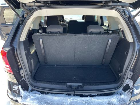 Used 2018 Dodge Journey SE image 19