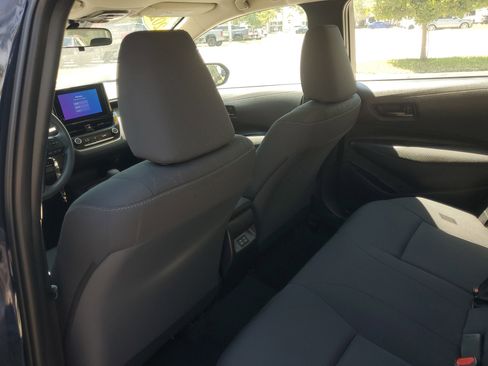 Used 2023 Toyota Corolla LE image 12