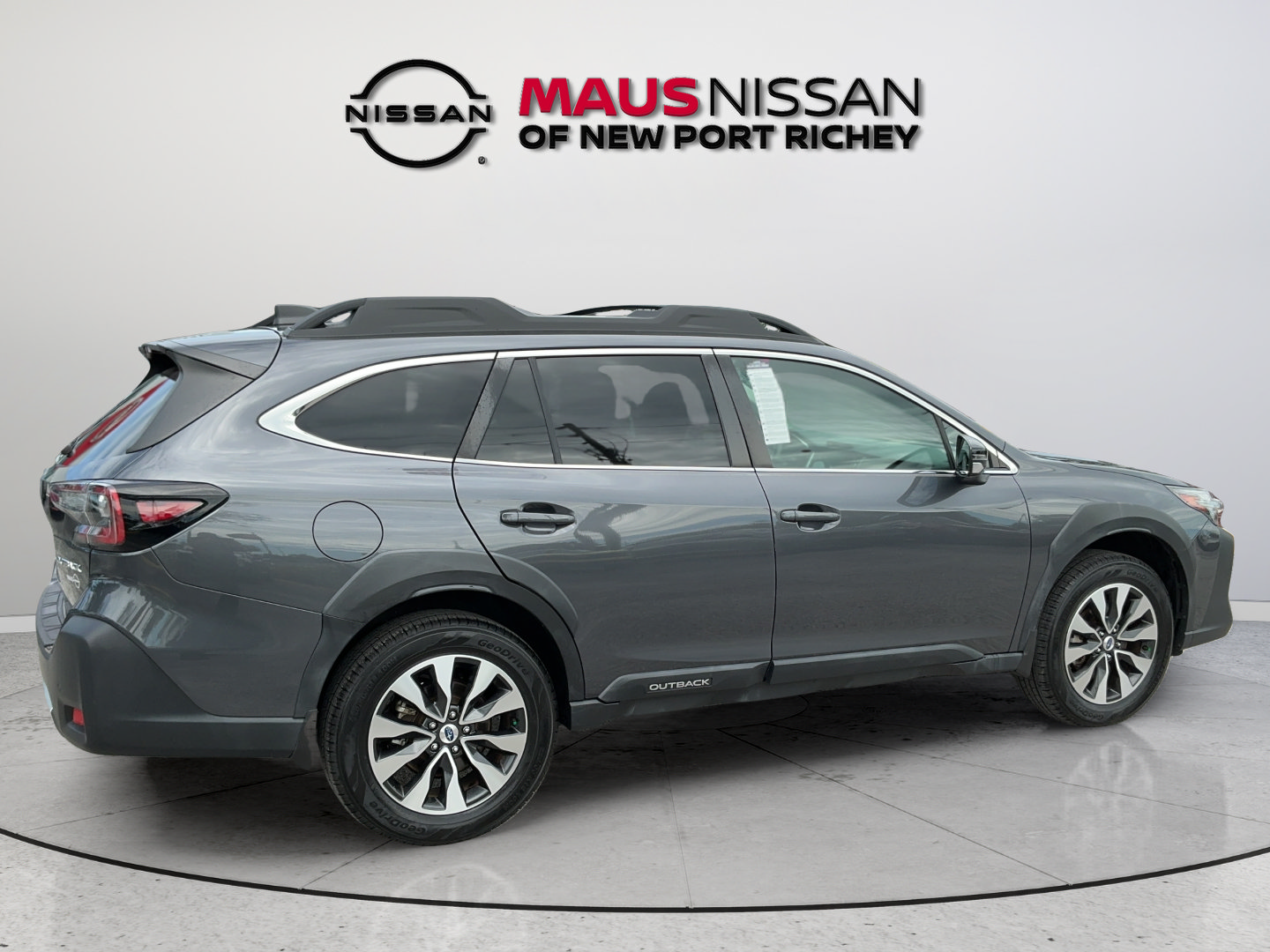 Used 2024 Subaru Outback Limited AWD/4WD image 11