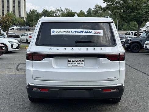 Used 2022 Jeep Wagoneer Series II w/ Convenience Group I AWD/4WD image 4