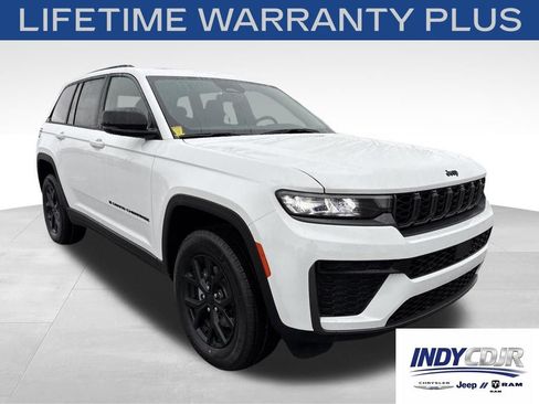 New 2026 Jeep Grand Cherokee 4WD image 3