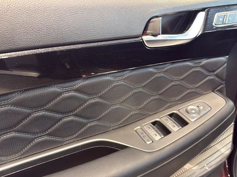 Used 2021 Hyundai Palisade Calligraphy image 11