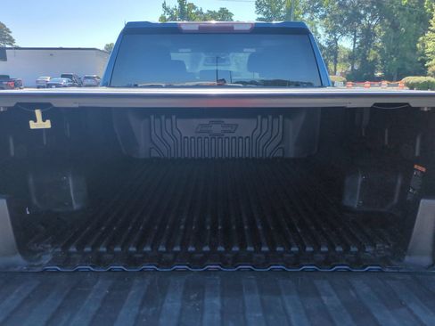 Certified 2020 Chevrolet Silverado 1500 Custom w/ Custom Value Package AWD/4WD image 22